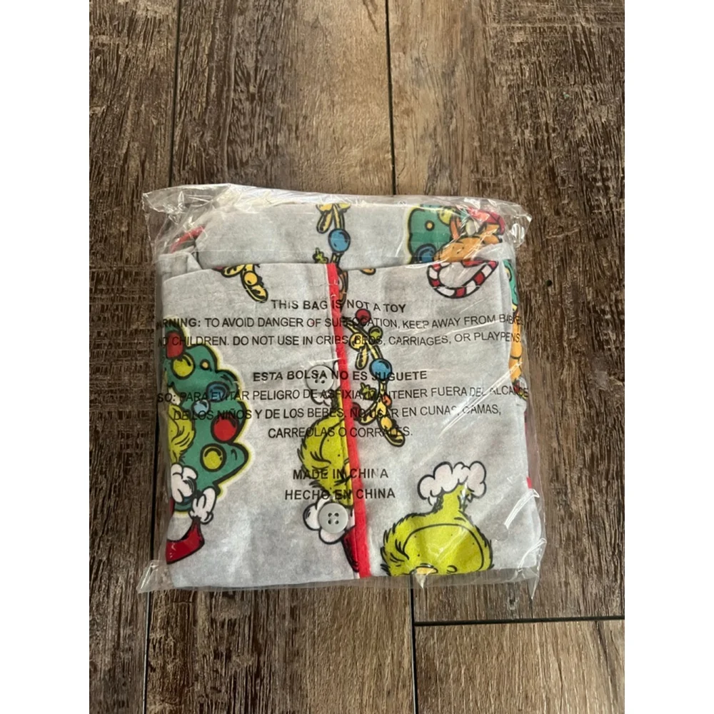 NEW Pajama Set Gray Red Grinch Christmas